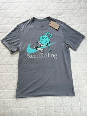 NWT Nike "Keep Rolling" Dri-FIT Lightweight Graphic T-Shirt - Gray Men's Medium
